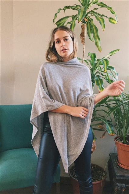 Poncho Caracas