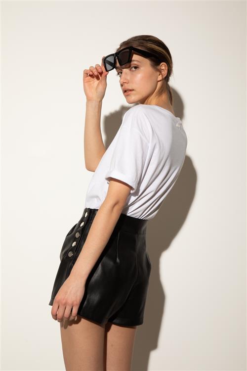 Short Thais