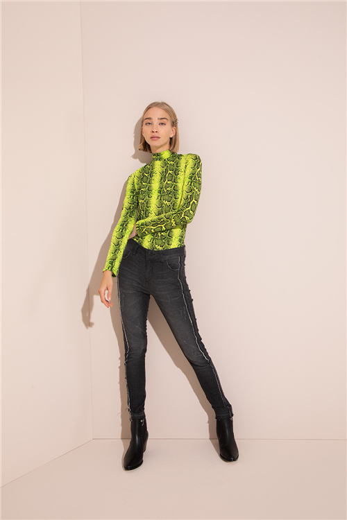 REMERA MANGO