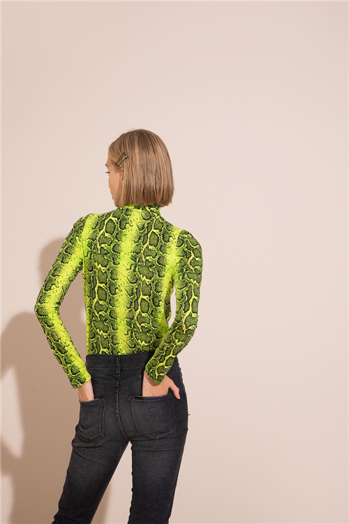 REMERA MANGO
