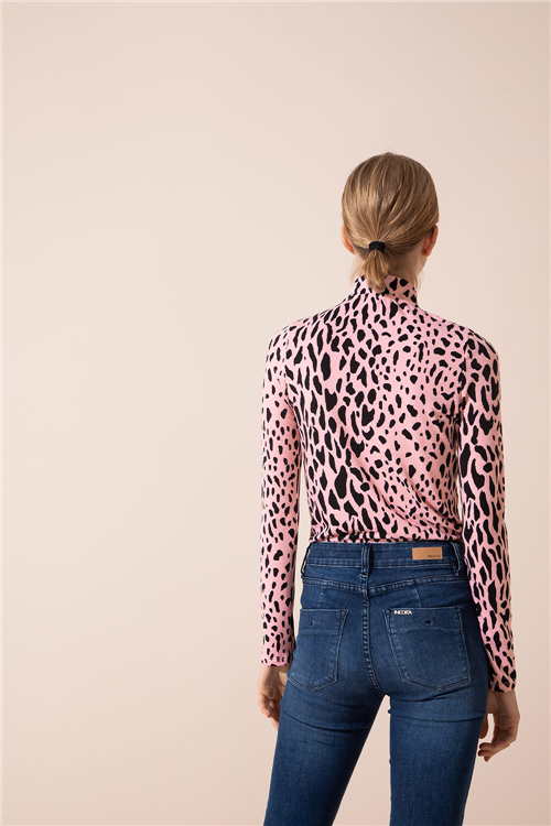 REMERA MANGO