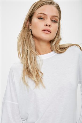 REMERA LIRIO